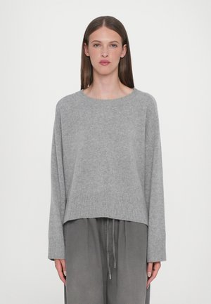 CLOSED - Sweter