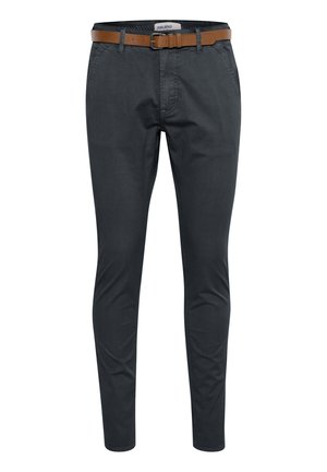 Uske strukirane tamnosive chinos hlače s glatkom teksturom i smeškim remenom. Ima bočne džepove i standardni pojas s patentnim zatvaračem.