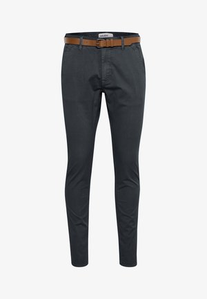 Slim-fit mørkegrå chinos med en glat tekstur og et brunt bælte. Har sidelommer og en standard talje med lynlås.