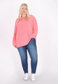 myMo PLUS SIZE   - Blusa - peach