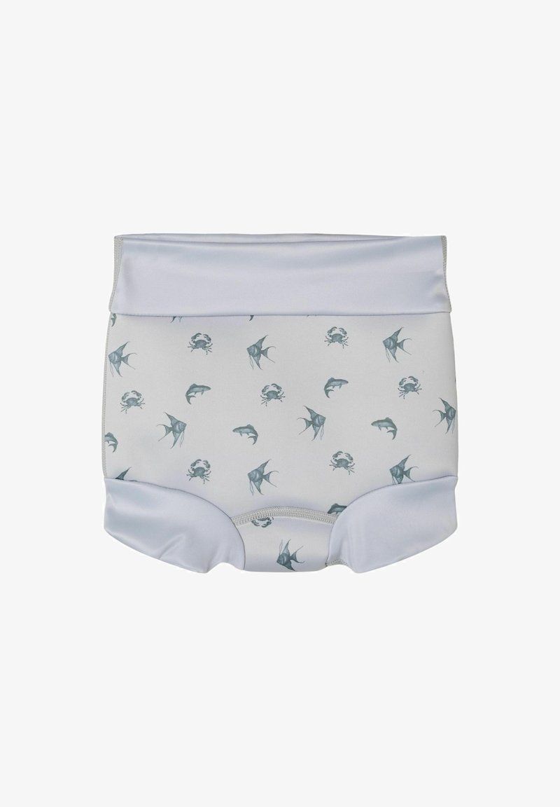 Peldēšanas autiņš ar baltu audumu, kas rotāts ar ziliem zivju un krabju motīviem, elastīgu jostu, mīkstu tekstūru un ciešu piegulšanu.