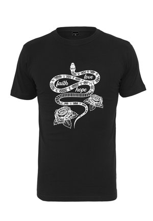 Svart bomulls t-skjorte med et hvitt grafisk design av en slange som er sammenfiltret med ordene "tro," "kjærlighet," og "håp," sammen med rosemotiver.