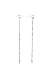 Boucles d'oreilles en argent avec un design texturé et des maillons allongés, suspendues à un support rectangulaire, créant une apparence fluide.