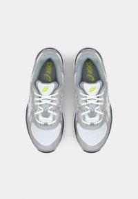 ASICS SportStyle GEL NYC UNISEX - Sneaker low - white/glacier grey