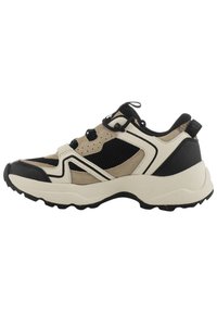 Zapatillas deportivas con una combinación de colores negro, crema y beige. Presentan materiales de malla y ante, lengüetas texturizadas y una suela exterior de goma.