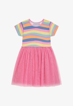 Gestreiftes Kleid mit einem weichen Baumwolloberteil in Pastellfarben und einem mehrlagigen, durchscheinenden rosa Tüllrock, der an der Taille befestigt ist.