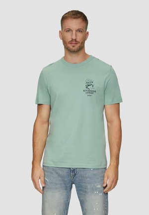 s.Oliver MIT FRONTPRINT - Print T-shirt - salbeigrün