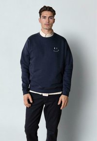 Clean Cut Copenhagen Sweatshirt - navy