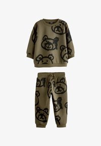 Kijelölve, khaki green