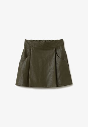 Olive green faux leather skirt with pleats, two side pockets, ruffled waistband, and a smooth, glossy texture.