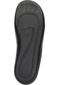 Schwarze Lederinnensohle mit strukturierter Oberfläche, die eine definierte Fußgewölbeform, geschwungene Nähte und die Größenmarkierung "H 42" geprägt aufweist.