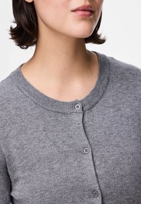Pieces PCNORA O NECK CARDIGAN - Vesta na kopčanje - medium grey melange