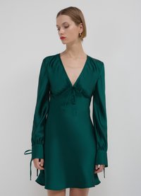 Calliope COURTE AVEC NŒUDS - Robe de jour - vert