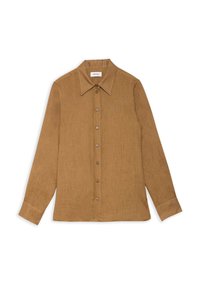 Chemise marron à manches longues avec boutons et col pointu, étalée à plat sur un fond blanc.