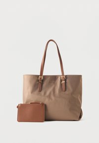 Sélectionné, taupe