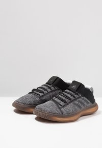 adidas Performance Silniční běžecké boty - black