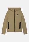TECH FZ - Jaka ar rāvējslēdzēju - neutral olive/black