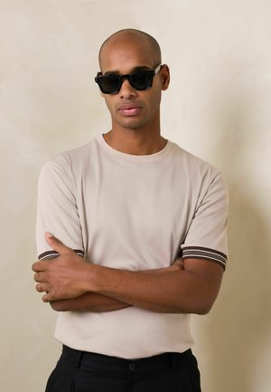 Next, REGULAR FIT - N.PREMIUM SMART CONTRAST CUFF REGULAR FIT T-SHIRT . - Print T-shirt - stone