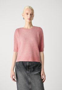Selected Femme SLFLULU SS OPEN BACK O-NECK NOOS - T-Shirt basic - peony