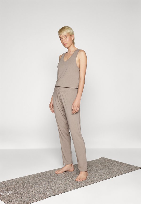 SANGHA - Jumpsuit - cacao2