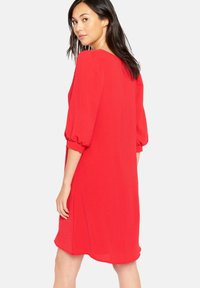 LolaLiza Dnevna obleka - red lipstick