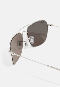 Ray-Ban CARAVAN REVERSE - Slnečné okuliare - silver-coloured