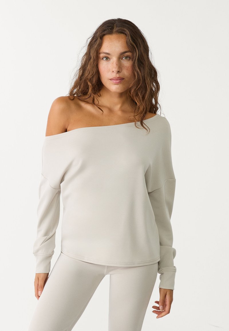 Stradivarius SOFT-TOUCH EXPOSED SHOULDER - Mikina - silver coloured