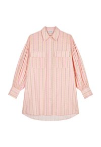 Camicia rosa con bottoni, a righe orizzontali di larghezze variabili, con due tasche sul petto e maniche lunghe a palloncino con estremità a polsino.
