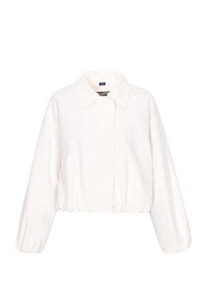 Hvid langærmet croppet jakke med krave, elastisk kant og manchetter samt skjult frontlukning på ensfarvet baggrund.