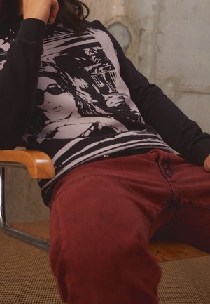 Sweatshirt - black