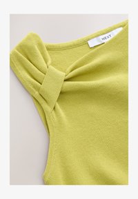 No seleccionado, lime green