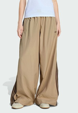 FIREBIRD - Pantalon de survêtement - stone khaki   earth strata