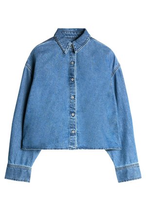 Camicia di jeans corta, blu chiaro, con colletto a punta, chiusura con bottoni e maniche lunghe con polsini cuciti. Tessuto liscio, design classico.