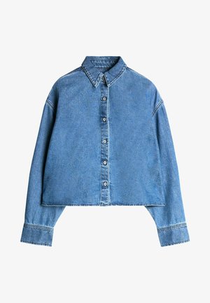 Camicia di jeans corta, blu chiaro, con colletto a punta, chiusura con bottoni e maniche lunghe con polsini cuciti. Tessuto liscio, design classico.