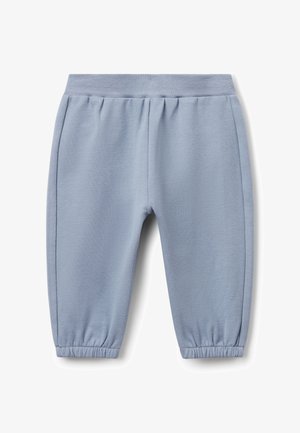Pantalones de chándal para niños pequeños de color azul claro con cintura elástica y puños, hechos de tela suave, mostrados planos sobre un fondo blanco.
