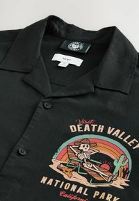 Thumbnail Image 7