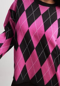 NA-KD Maglione - pink