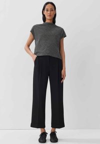 someday. UMEKO - T-shirt con stampa - black