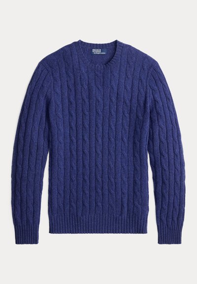 Marineblauer, kabelgestrickter Pullover mit langen Ärmeln und Rundhalsausschnitt, mit gerippten Bündchen und Saum, mit Polo von Ralph Lauren markiert.