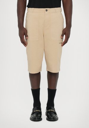 Short - neutral nude