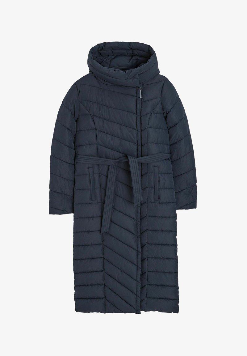 Granatowa kurtka puchowa z wysokim kołnierzem, paskiem w talii i poziomym pikowaniem. Miękki, ocieplony materiał z bocznymi kieszeniami.