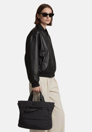 Outfitters Nation, Bolso de mano - black