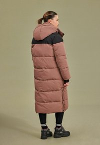 Next LONGLINE SHOWER RESISTANT PADDED - Vinterfrakke - pink