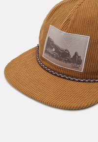 Columbia PACKSADDLE™ CORDUROY SNAP BACK - Cappellino - camel brown/arches