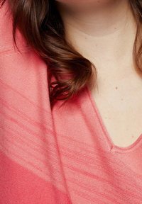 Fiorella Rubino Stickad tröja - red