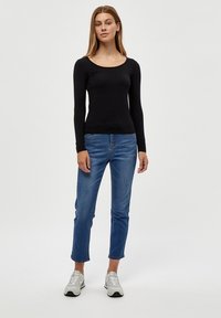 Desires DEGISELLE LONG SLEEVE SLIM TEE - Ilgarankovis viršutinės dalies drabužis - black