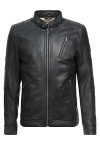 Schwarze Lederjacke mit Frontreißverschluss, Schnallenkragen, einer schrägen Reißverschluss-Brusttasche, zwei Reißverschluss-Seitentaschen und gesteppte Schulterdetails.