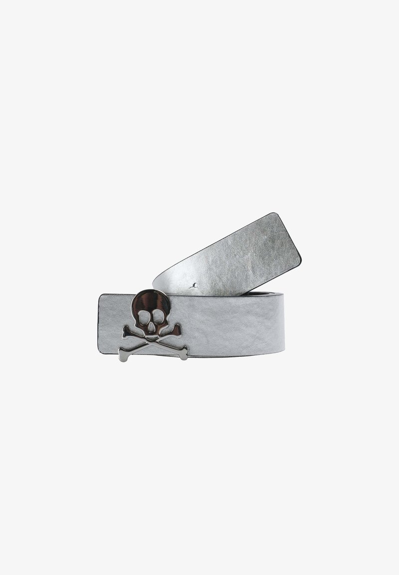 Silver faux leather belt with a matte finish, featuring a metallic skull and crossbones buckle as a prominent design detail.