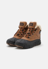 Geox FLEXYPER BOY ABX - Botines con cordones - cognac/black