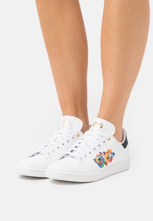 STAN SMITH - Sneakersy niskie - white